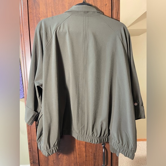 Hyba Bomber Jacket - Picture 5 of 7